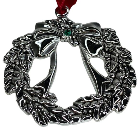 Regent Square Silver Plated Wreath Ornament W/ Swarovski Crystal- New In Box - Picture 2 of 7